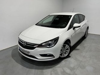 Coches Segunda Mano Opel Astra 1.6 Cdti S/S 81Kw (110Cv) Dynamic En Badajoz