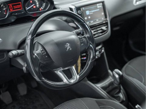 Coches Segunda Mano Peugeot 208 Allure 5P Allure 1.2L Puretech 110 S&S En Cadiz
