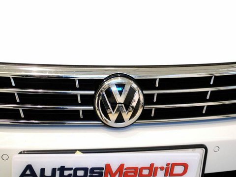 Coches Segunda Mano Volkswagen Passat R-Line Excl 2.0 Tdi 110Kw(150Cv) Bmt Dsg En Madrid