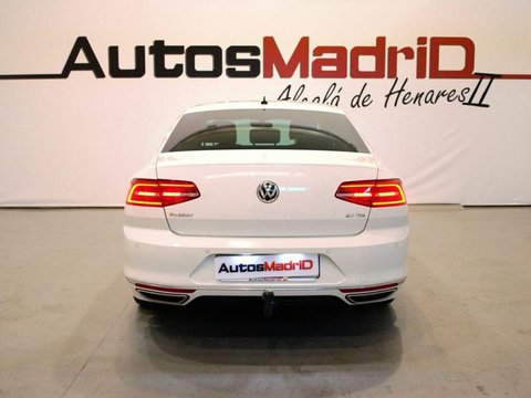 Coches Segunda Mano Volkswagen Passat R-Line Excl 2.0 Tdi 110Kw(150Cv) Bmt Dsg En Madrid