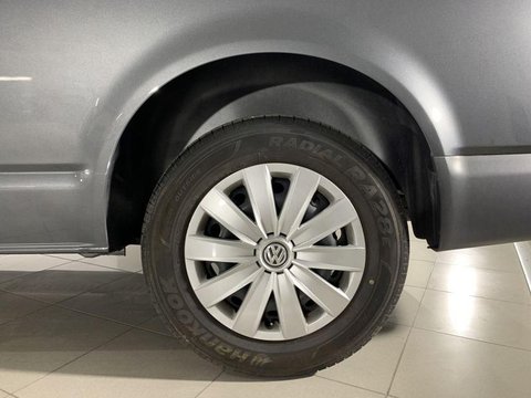 Coches Segunda Mano Volkswagen Caravelle Trendline Batalla Corta 2.0 Tdi Bmt 75 Kw (102 Cv) En Valencia