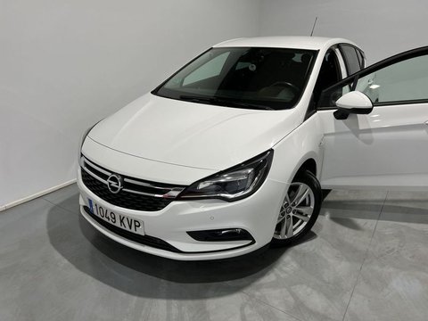 Coches Segunda Mano Opel Astra 1.6 Cdti S/S 81Kw (110Cv) Dynamic En Badajoz