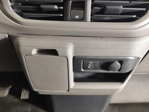 Coches Segunda Mano En Sevilla | Volkswagen Caravelle Batalla Corta 2.0 Tdi 110 Kw (150 Cv) Dsg