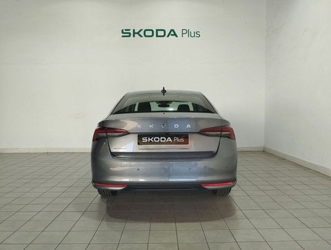 Coches Segunda Mano En Sevilla | Škoda Octavia 1.5 Tsi M-Hev Selection Dsg 110 Kw (150 Cv)