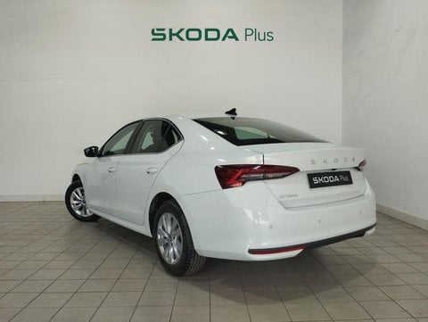 Coches Segunda Mano En Sevilla | Škoda Octavia 1.5 Tsi M-Hev Selection Dsg 110 Kw (150 Cv)