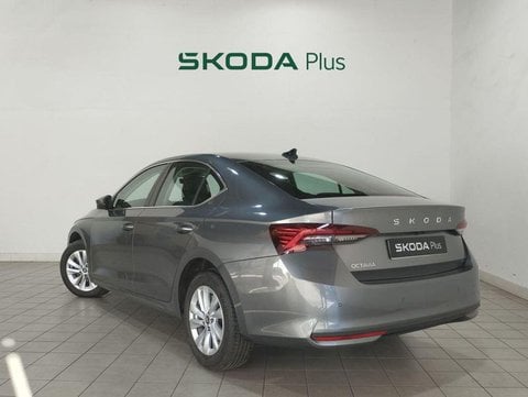 Coches Segunda Mano En Sevilla | Škoda Octavia 1.5 Tsi M-Hev Selection Dsg 110 Kw (150 Cv)