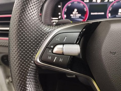 Coches Segunda Mano En Sevilla | Škoda Kamiq 1.0 Tsi Monte Carlo Dsg 85 Kw (115 Cv)