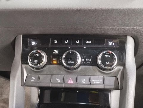 Coches Segunda Mano En Sevilla | Škoda Karoq 1.5 Tsi Act Sportline Dsg 110 Kw (150 Cv)
