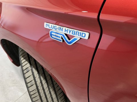 Coches Segunda Mano Mitsubishi Outlander 2.0 Phev Kaiteki Auto 4Wd En Badajoz