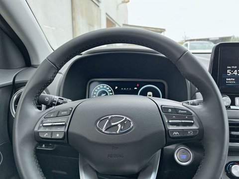 Coches Segunda Mano Hyundai Kona 100Kw Ev Tecno 2C En Badajoz