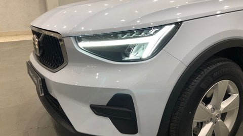 Coches Km0 En Almería | Volvo Xc40 B3 (G) Essential 163Cv 2.0 Mild Hybrid Aut.