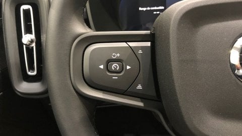 Coches Km0 En Almería | Volvo Xc40 B3 (G) Essential 163Cv 2.0 Mild Hybrid Aut.