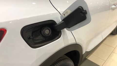 Coches Km0 En Almería | Volvo Xc40 B3 (G) Essential 163Cv 2.0 Mild Hybrid Aut.