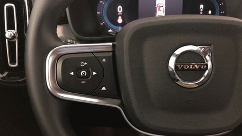 Coches Segunda Mano En Almeria | Volvo Xc40 B3 (G) Core 2.0 163Cv Mild Hibrid Aut.