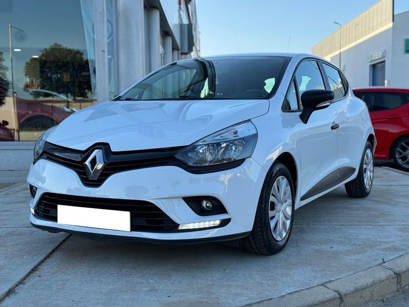 Renault Clio Diésel 1.5 dCi 75cvLimited -18 Seminuevo en la provincia de Huelva - Carlecar Costa img-5