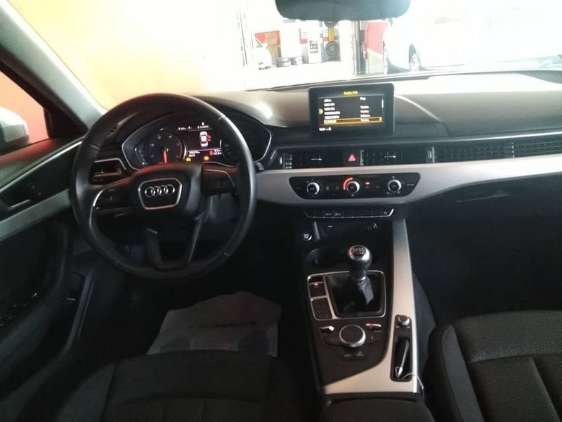 Audi A4 Diésel Advanced edition 2.0 TDI 110kW(150CV) Seminuevo en la provincia de Ciudad Real - Manuel y Cándido Cabrero img-13