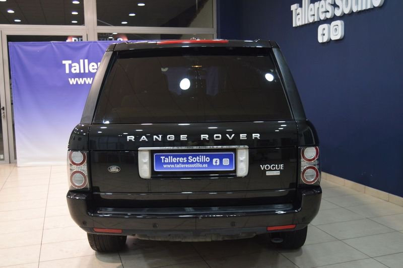 Land Rover Range Rover Diésel 4.4 TDV8 VOGUE (Silver Pack) 312cv Seminuevo en la provincia de Avila - Talleres Sotillo img-6