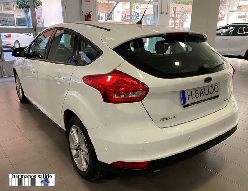 Ford Focus Gasolina 1.0 EcoBoost 125cv Start&Stop Trend+ Seminuevo en la provincia de Valencia - Hermanos Salido img-2