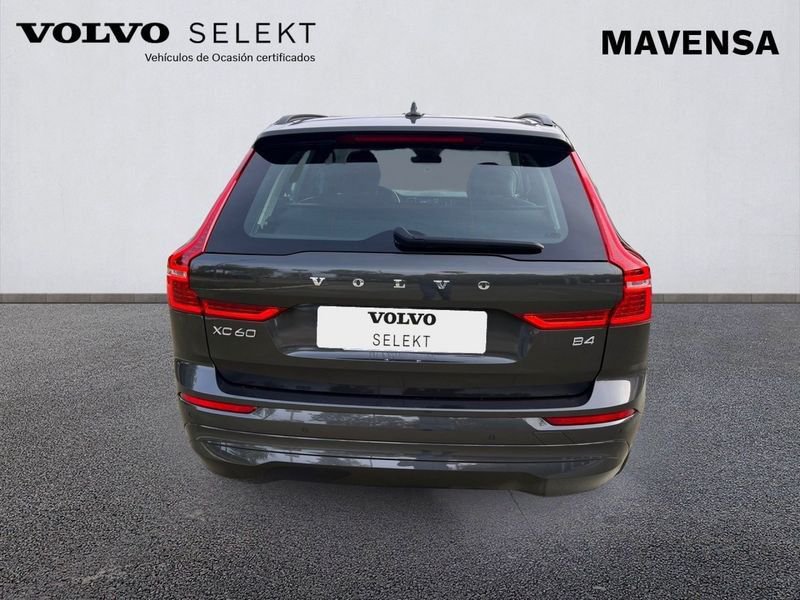 Volvo XC60 Diésel 2.0 B4 D Momentum Auto Seminuevo en la provincia de Badajoz - Maven e hijos (Avda. Vegas Altas, 32 - Don Benito) img-8