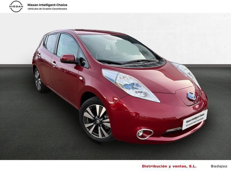 Nissan Leaf Eléctrico 5p 109 CV Tekna 24 kWh Seminuevo en la provincia de Badajoz - Maven e hijos (Avda. Vegas Altas, 32 - Don Benito) img-6