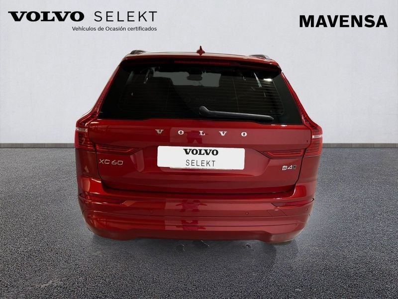 Volvo XC60 Diésel 2.0 B4 D AWD Momentum Pro Auto Seminuevo en la provincia de Badajoz - Maven e hijos (Avda. Vegas Altas, 32 - Don Benito) img-8
