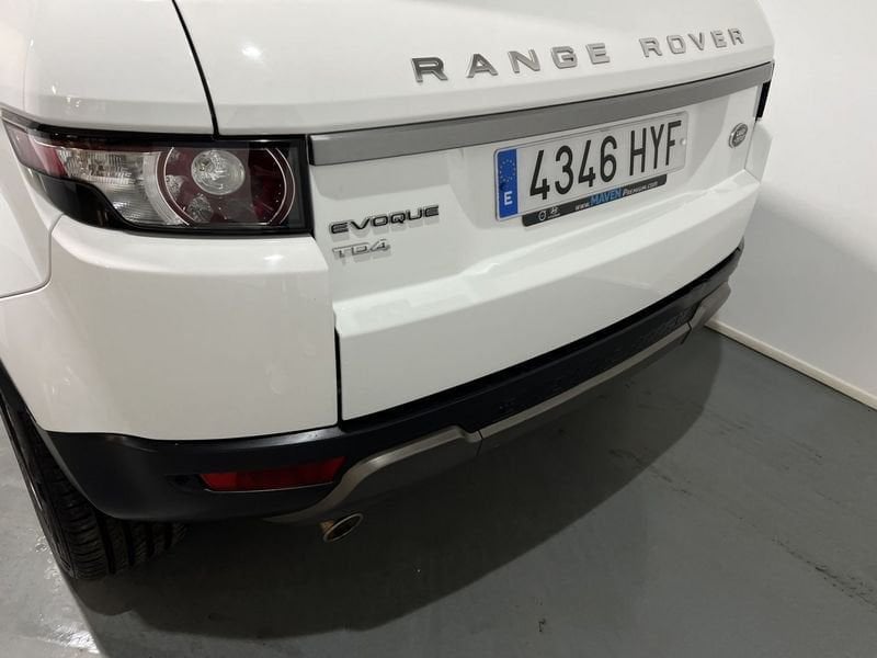 Land Rover Range Rover Evoque Diésel 2.2L SD4 190CV 4x4 Dynamic Auto Seminuevo en la provincia de Badajoz - Maven e hijos (Avda. Vegas Altas, 32 - Don Benito) img-9