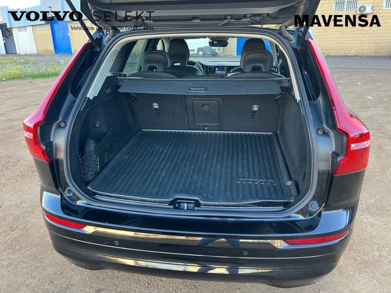 Volvo XC60 Diésel 2.0 B4 D Essential Auto Seminuevo en la provincia de Badajoz - Maven e hijos (Avda. Vegas Altas, 32 - Don Benito) img-9