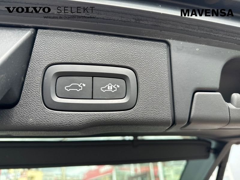 Volvo XC60 Diésel 2.0 B4 D Momentum Pro Auto Seminuevo en la provincia de Badajoz - Maven e hijos (Avda. Vegas Altas, 32 - Don Benito) img-22