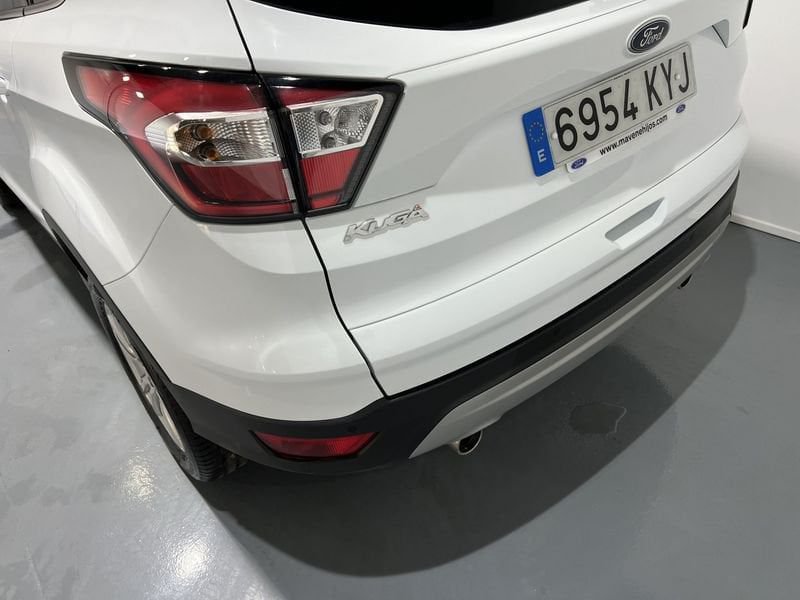 Ford Kuga Gasolina 1.5 EcoBoost 88kW 4x2 Trend+ Seminuevo en la provincia de Badajoz - Maven e hijos (Avda. Vegas Altas, 32 - Don Benito) img-8