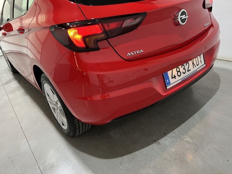 Opel Astra Gasolina 1.4 Turbo S/S 92kW (125CV) Selective Seminuevo en la provincia de Badajoz - Maven e hijos (Avda. Vegas Altas, 32 - Don Benito) img-7