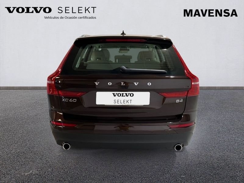 Volvo XC60 Diésel 2.0 B4 D Momentum Pro Auto Seminuevo en la provincia de Badajoz - Maven e hijos (Avda. Vegas Altas, 32 - Don Benito) img-8