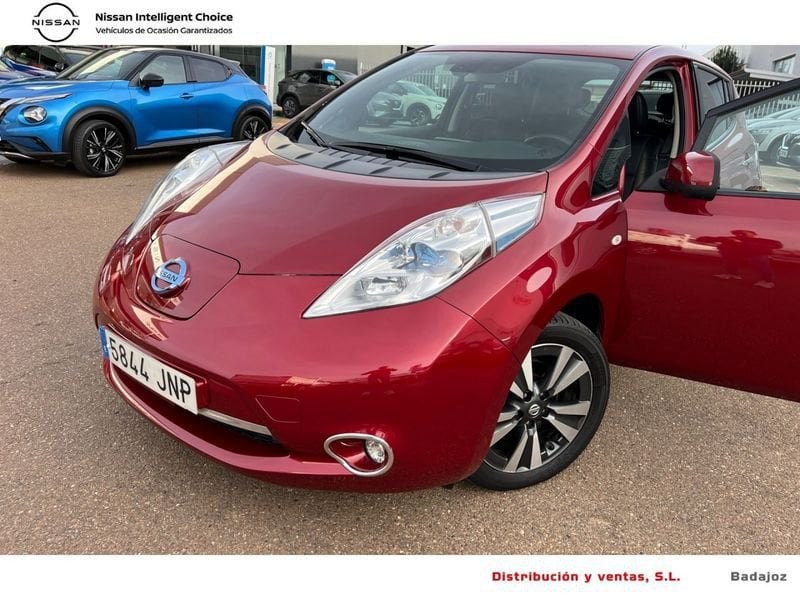 Nissan Leaf Eléctrico 5p 109 CV Tekna 24 kWh Seminuevo en la provincia de Badajoz - Maven e hijos (Avda. Vegas Altas, 32 - Don Benito) img-12