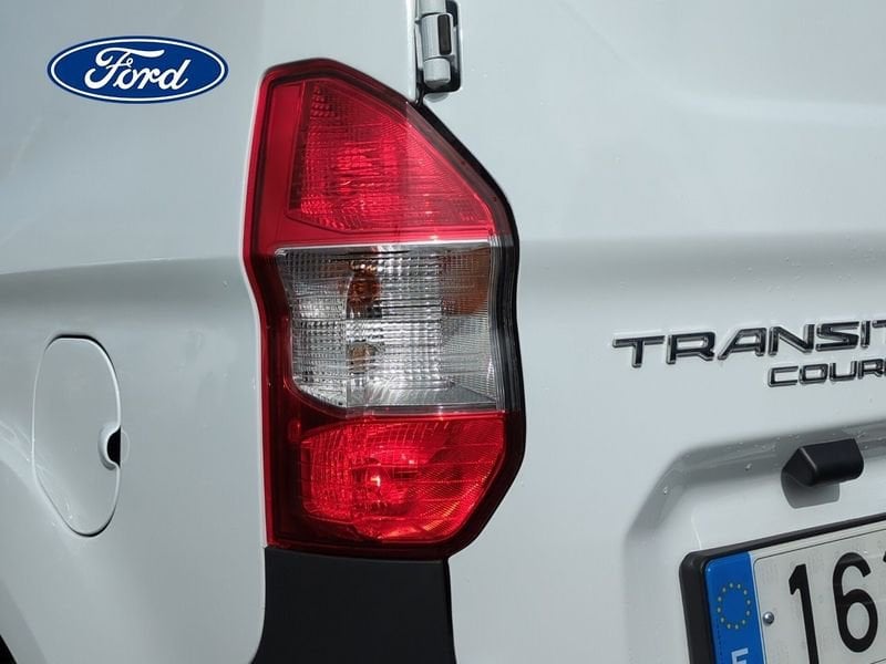 Ford TRANSIT COURIER Diésel TRANSIT COURIER VAN TREND 1.5 TDCi 75KW (100CV) Euro 6.2 Seminuevo en la provincia de Vizcaya - Mintegui (Barrio Santimami 35A - Leioa) img-15