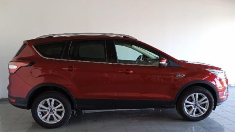 Ford Kuga Dièsel 1.5 TDCI 88KW TREND+ 2WD 120 5P USAT a Girona - Garatge Central (C/ Nou 217 - Figueres) img-5