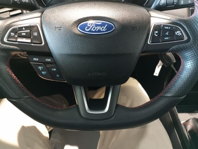 Ford EcoSport sin plomo 1.0T ECOBOOST 92KW ST LINE 125 5P USAT a Girona - Garatge Central (C/ Nou 217 - Figueres) img-14