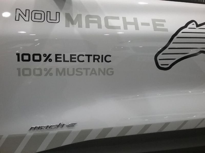 Ford Mustang Mach-E Elèctric BEV 76KWH 269PS AUTO STANDARD RANGE 269 5P USAT a Tarragona - Tarraco Center (Ctra. València, km 248.50 - Tarragona) img-39