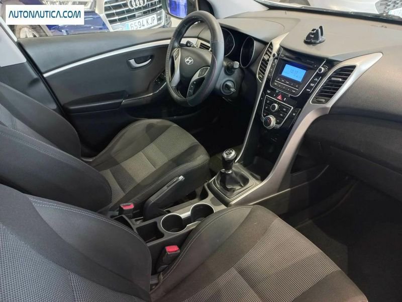 Hyundai i30 Gasolina 1.4 mpi bd go 100 Seminuevo en la provincia de Alicante - Autonáutica img-15