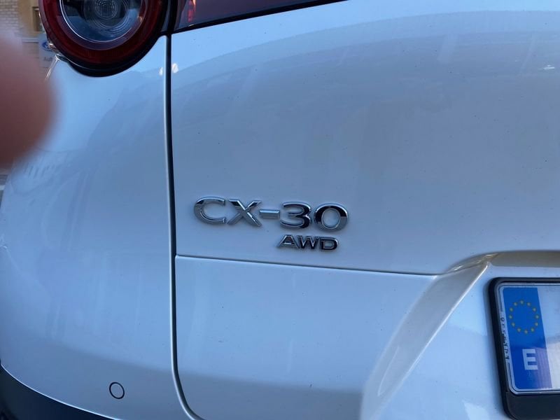 Mazda CX-30 Gasolina 2.0 SKYACTIV-G 122cv AWD Zenith Seminuevo en la provincia de Barcelona - Autobages (Plaça Prat de la Riba 1 - Manresa) img-8