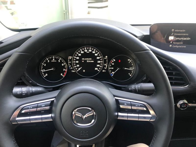 Mazda Mazda3 Gasolina 2.0 SKYACTIV-G 122cv Origin Nuevo en la provincia de Barcelona - Autobages (Plaça Prat de la Riba 1 - Manresa) img-8