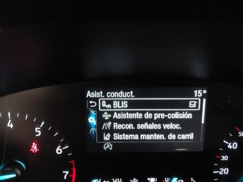 Ford Focus Gasolina 1.0 ECOBOOST 92KW ST-LINE 125 5P Seminuevo en la provincia de Sevilla - tysa (Calle del Motor 11 (Antigua Calle Álava) - Sevilla) img-13