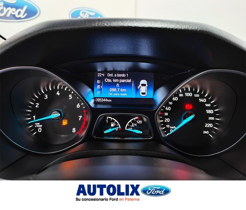 Ford Focus Gasolina 1.0 EcoBoost 125cv Start&Stop Trend+ Seminuevo en la provincia de Valencia - Autolix (Ciudad de Elda 3 - Paterna) img-12