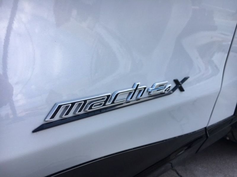 Ford Mustang Mach-E Eléctrico AWD Electrico - 98,8Kwh Rango Extendido 351CV (258 kW) Seminuevo en la provincia de Segovia - Ctra. San Rafael – Segovia img-8
