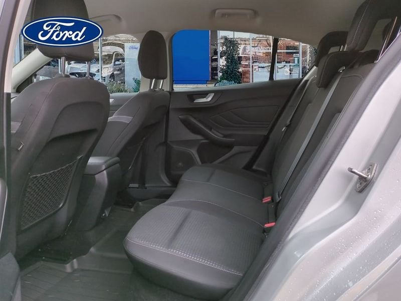 Ford Focus Gasolina 1.0 Ecoboost Trend+ 125 Seminuevo en la provincia de Vizcaya - CORTESIA CARROCERIA img-12
