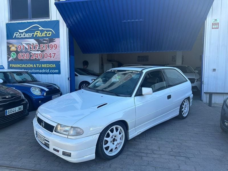 Opel Astra 2.0i